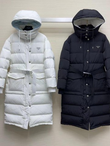 Пуховик Prada