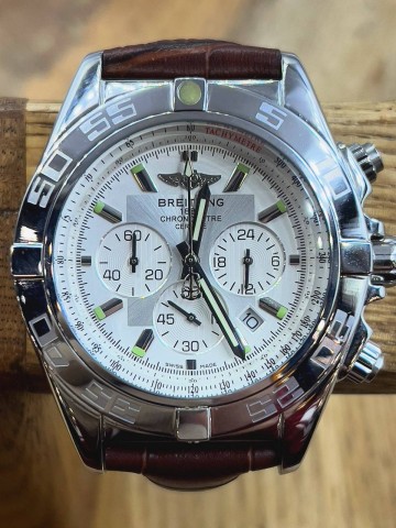 Часы Breitling