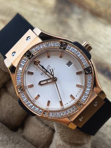 Часы Hublot
