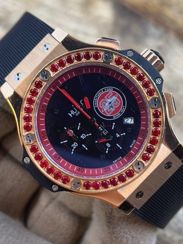 Часы Hublot