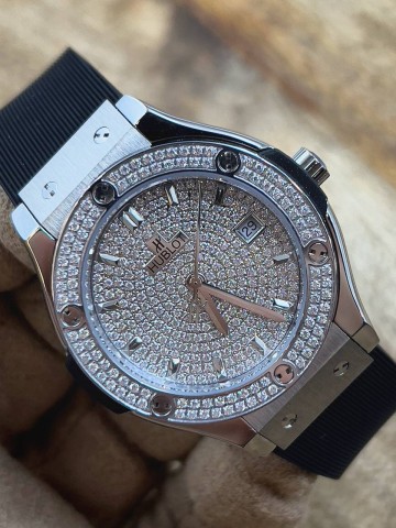 Часы Hublot