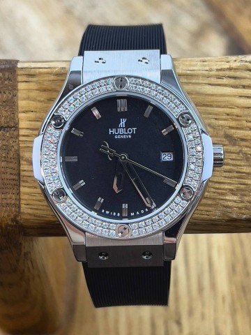 Часы Hublot