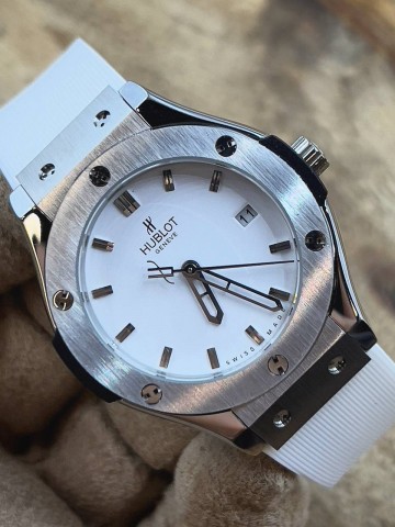 Часы Hublot