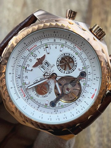 Часы Breitling