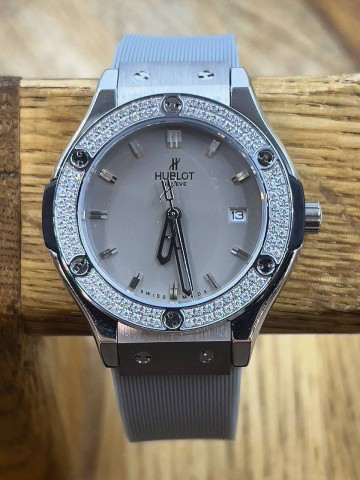 Часы Hublot