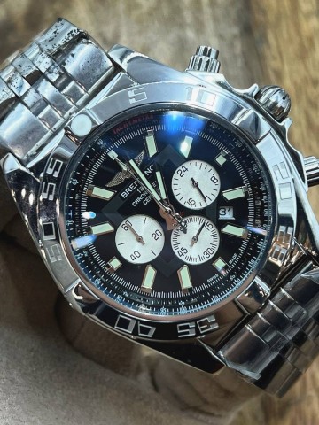 Часы Breitling