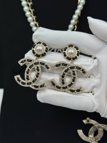 Серьги CHANEL