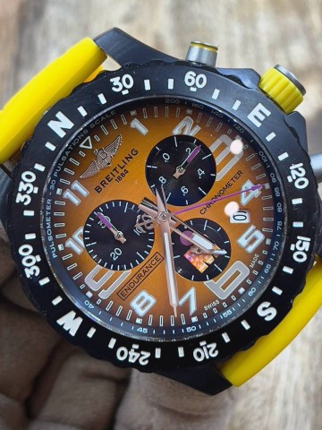 Часы Breitling