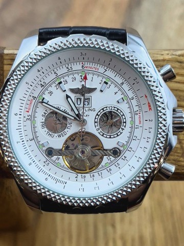 Часы Breitling