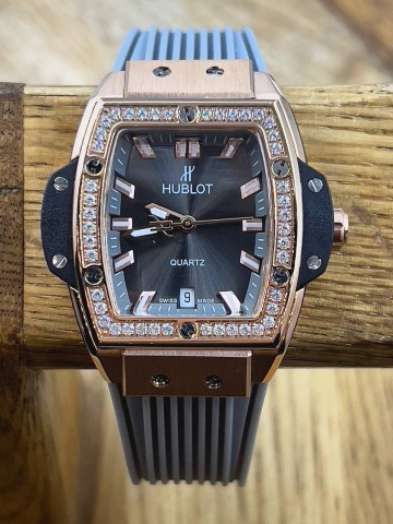 Часы Hublot