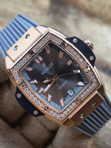 Часы Hublot