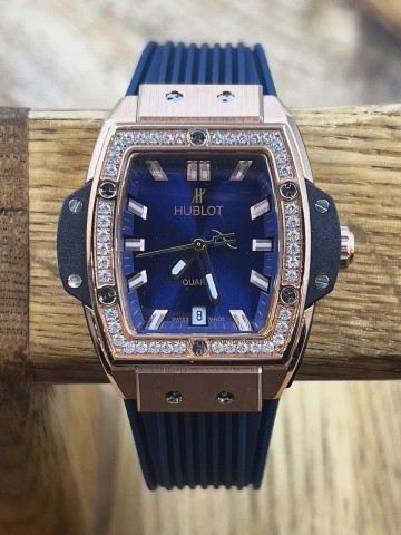 Часы Hublot