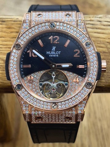 Часы Hublot