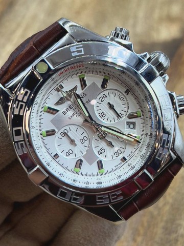 Часы Breitling