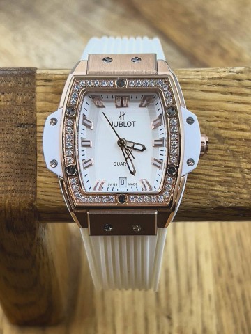 Часы Hublot