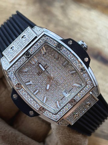 Часы Hublot