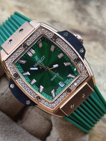 Часы Hublot