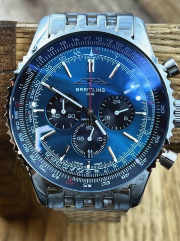 Часы Breitling