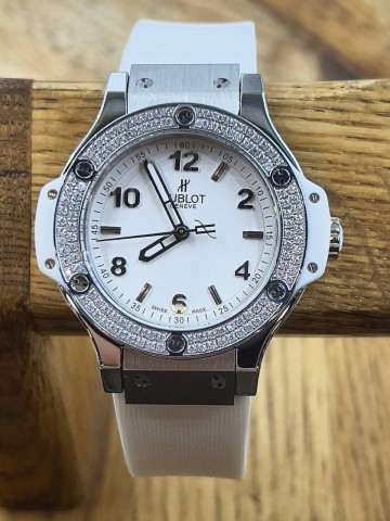 Часы Hublot