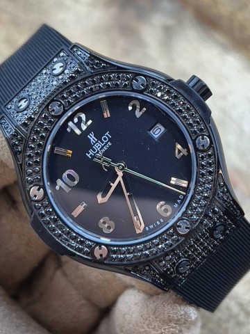 Часы Hublot