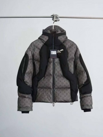 Пуховик Louis Vuitton