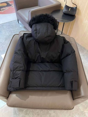 Пуховик Gucci