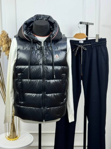 Безрукавка Moncler
