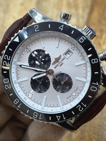 Часы Breitling