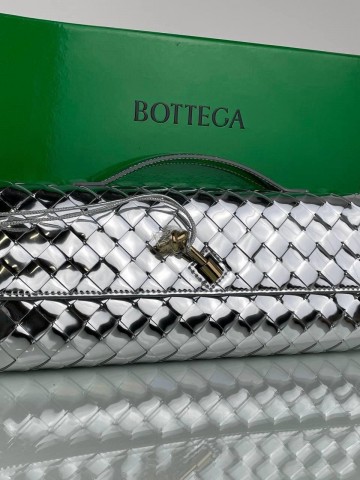 Клатч Bottega Veneta