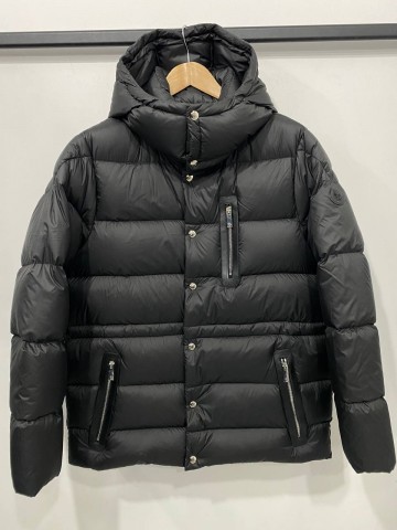 Пуховик Moncler