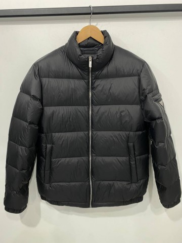 Пуховик Prada