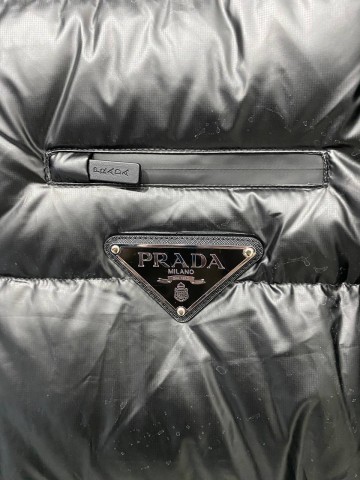 Пуховик Prada