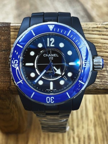 Часы CHANEL