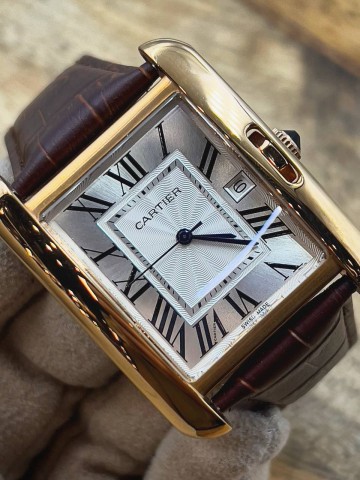 Часы Cartier