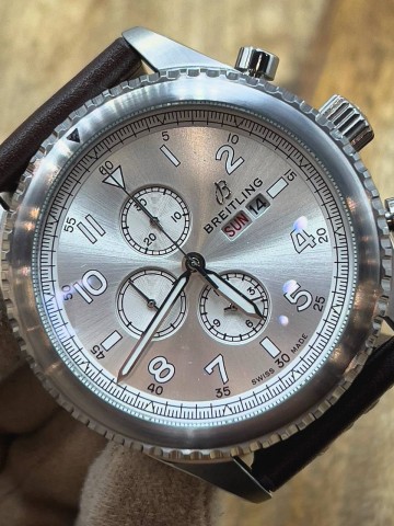 Часы Breitling