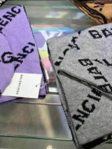 Комплект шапка и шарф Balenciaga