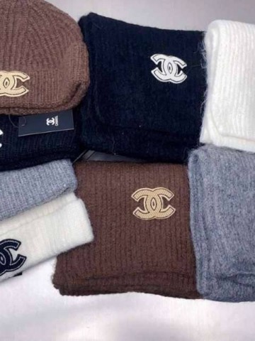 Комплект шапка и шарф CHANEL