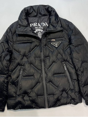 Пуховик Prada
