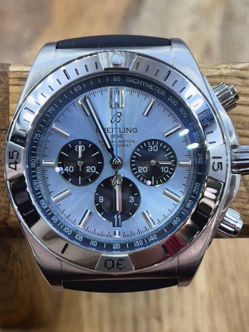Часы Breitling