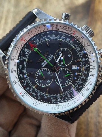 Часы Breitling
