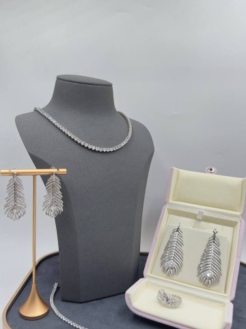 Колье Boucheron