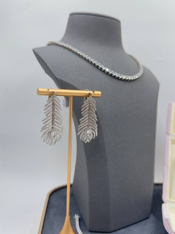 Серьги Boucheron