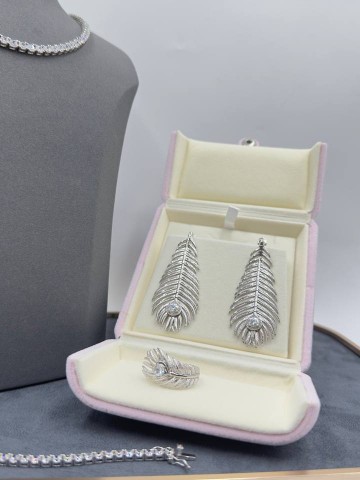 Кольцо Boucheron