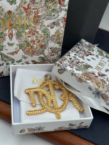 Брошь Dior