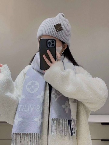 Шапка Louis Vuitton