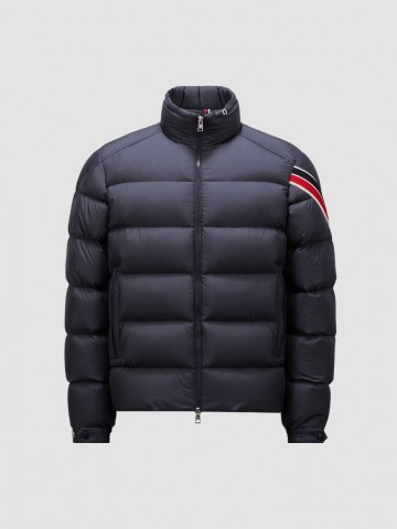 Пуховик Moncler