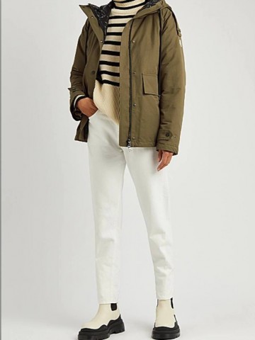 Пуховик Moncler