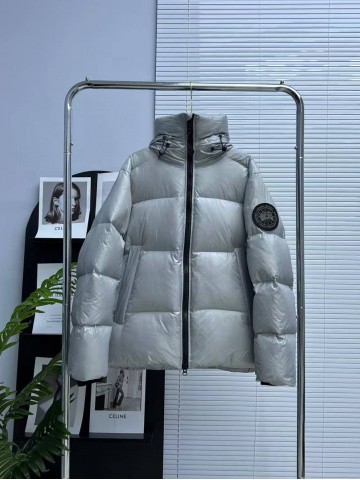 Пуховик Canada Goose