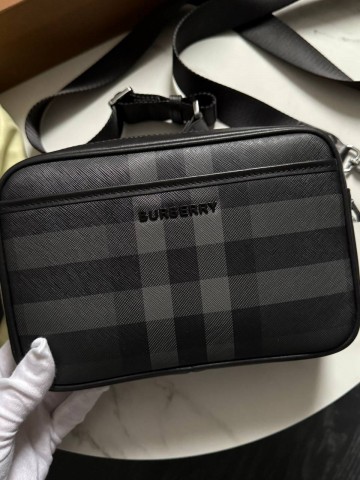 Сумка-мессенджер Burberry