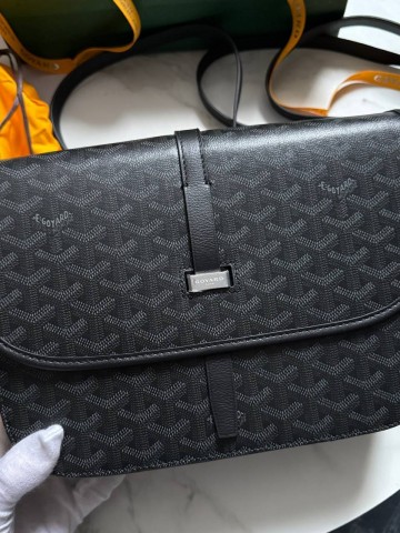 Сумка-мессенджер Goyard